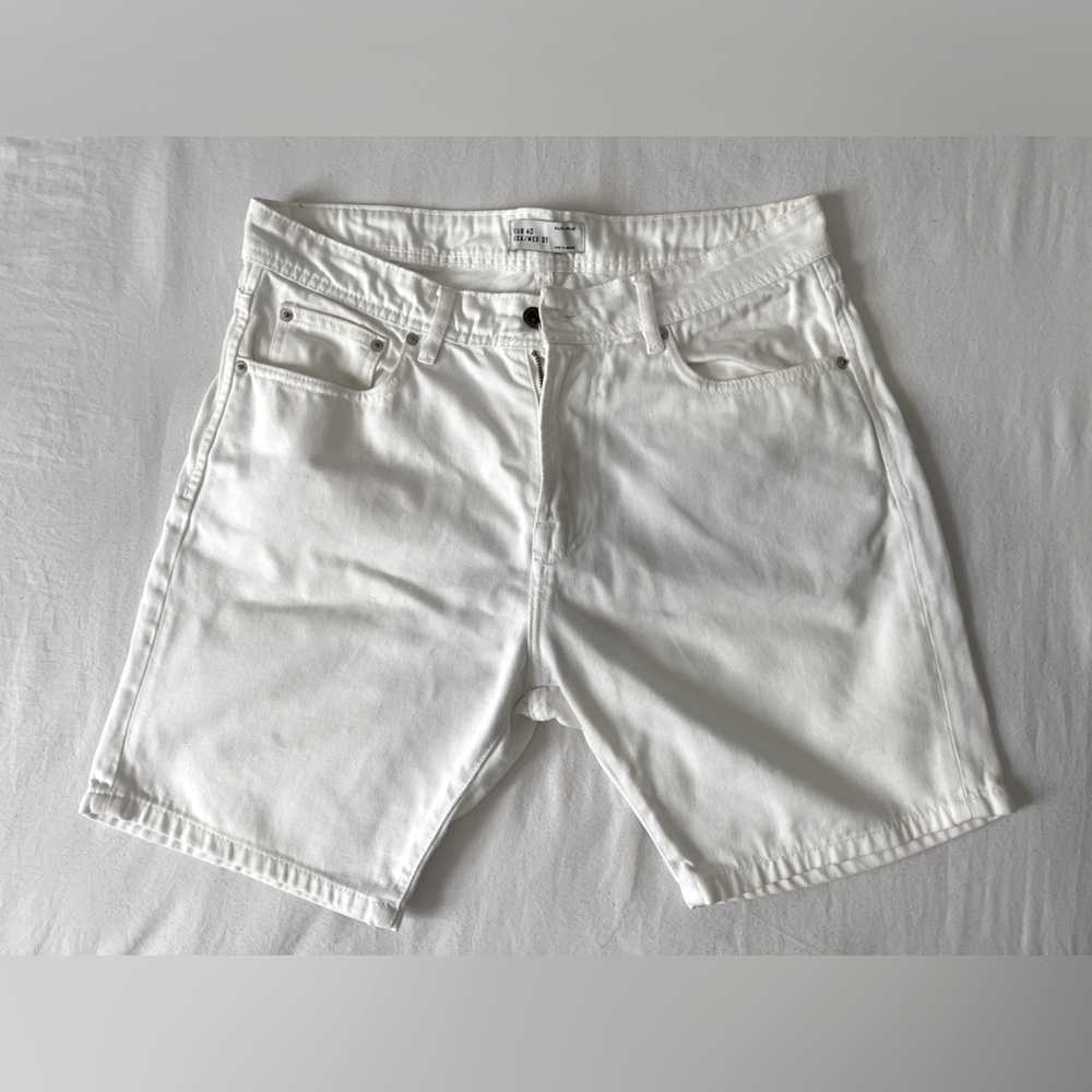 ZARA men’s shorts white jeans denim shorts size 31